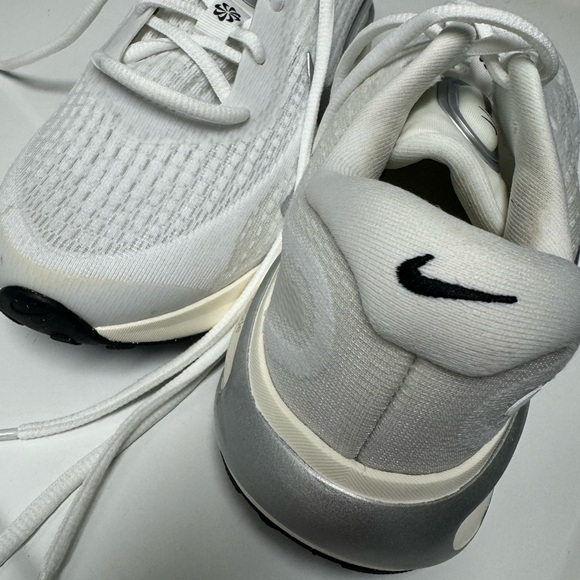 Nike Womens Journey Run White Running Shoes Size 8 Medium (B, M) - Picture 6 of 9